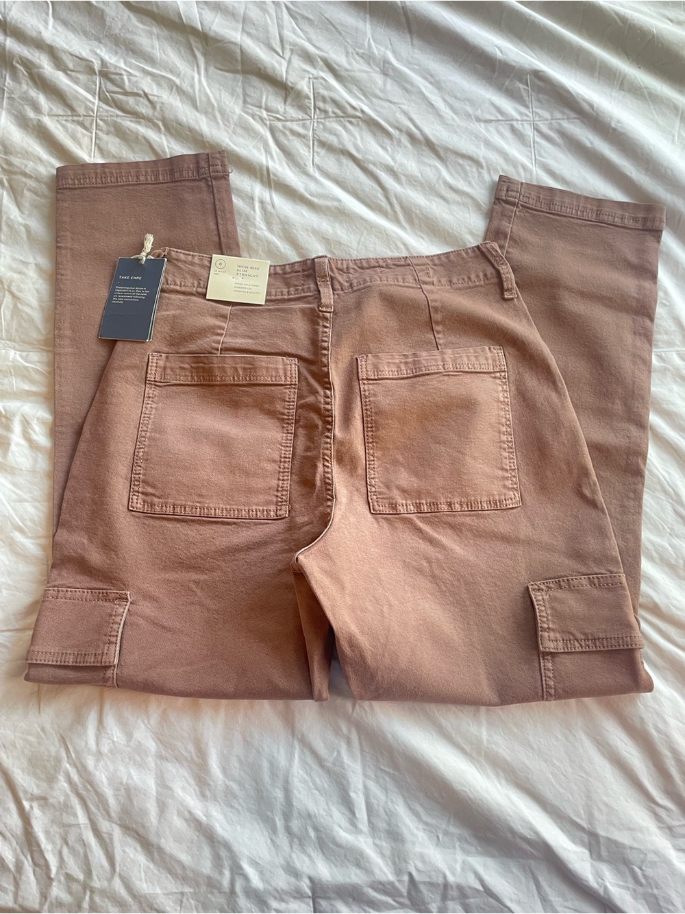 NWT Universal Thread Women's Cargo High Rise Straight-Leg in Dusty Rose Size 28R - Picture 4 of 5
